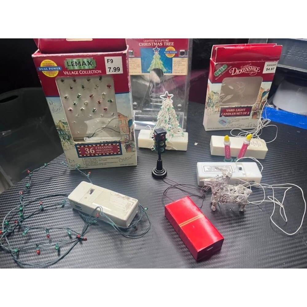 Lemax Christmas Village Lighted Accessories Lot